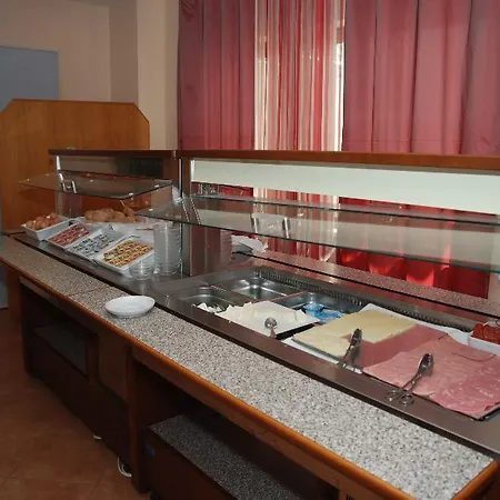 Alba Hotel 4*