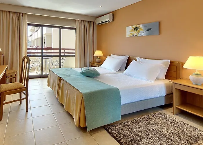 Ξενοδοχείο Alba 4*